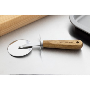 Pizzasnijder van roestvrij staal - Houten handvat 65 mm, Kitchen Craft kwaliteit
