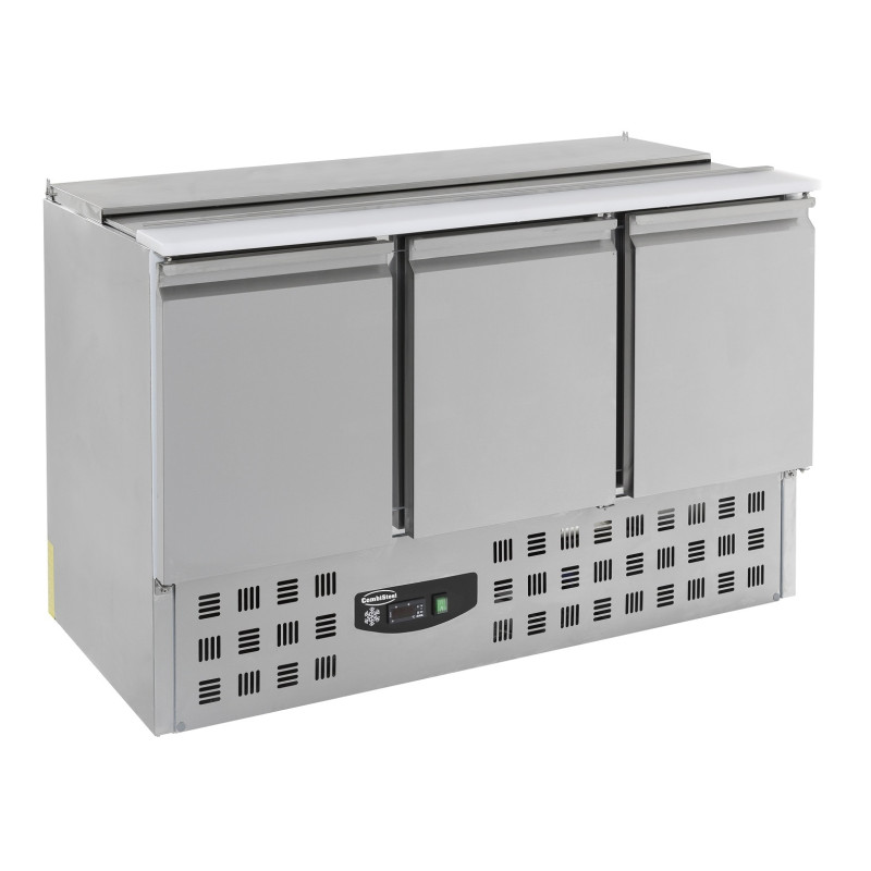 Saladette Réfrigérée GN 1/1 - 3 Portes - CombiSteel : Préparation optimale des ingrédients Saladette Réfrigérée GN 1/1 - 3 Portes - CombiSteel : Préparation optimale des ingrédients