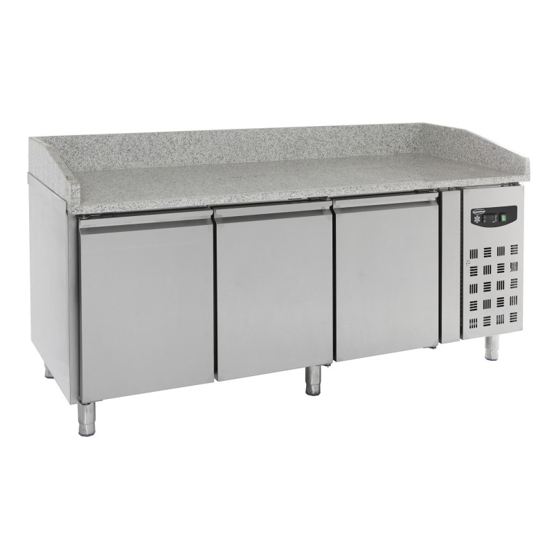 Meuble à Pizza Réfrigéré à 3 Portes - 580 L - CombiSteel: Stockage et Conservation Optimaux Meuble à Pizza Réfrigéré à 3 Portes - 580 L - CombiSteel: Stockage et Conservation Optimaux